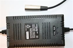 Oplader til FIGHTER el-l�behjul og EL ATV med han stik