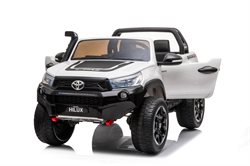 Toyota Hilux  2 personers, 4x12V motorer og 2x12V batterier